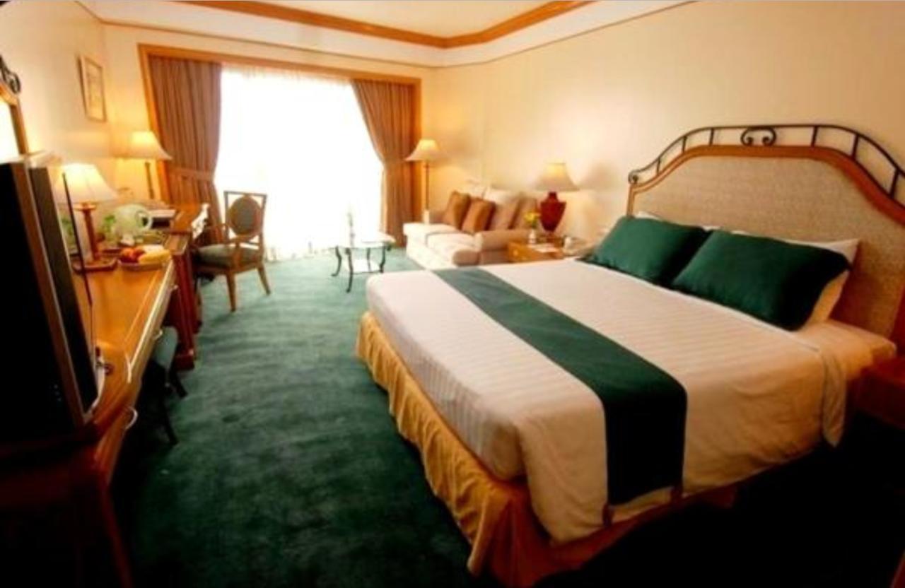 Century Park Hotel Manila